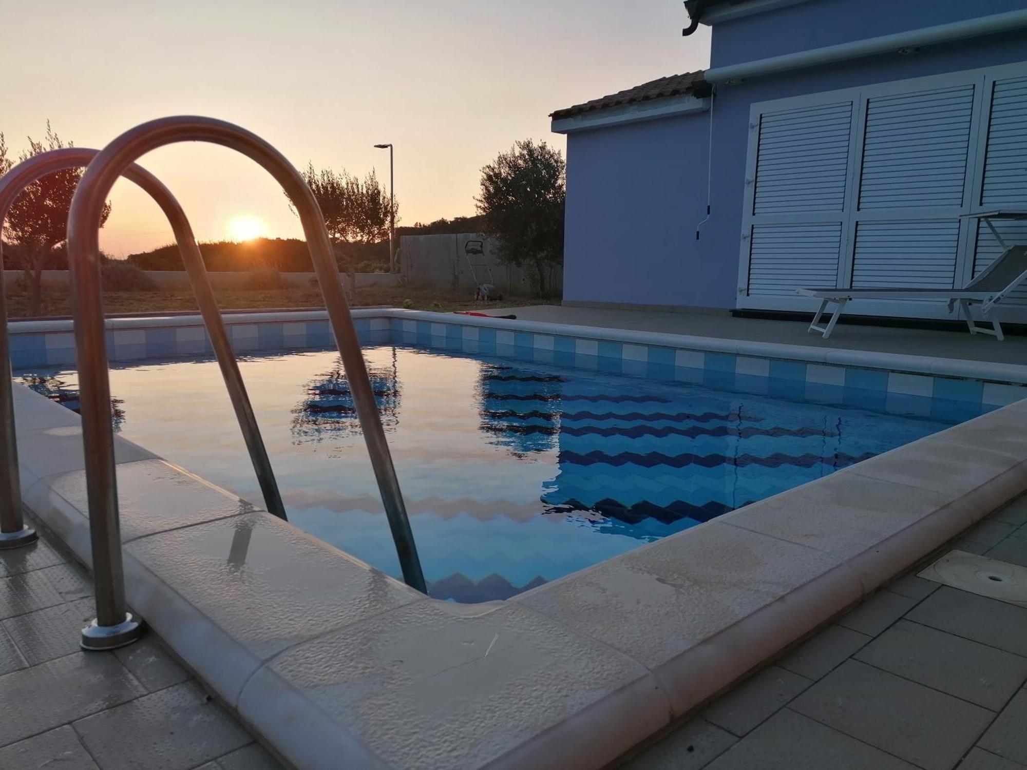 Vila House With Pool Mali Lošinj Exteriér fotografie